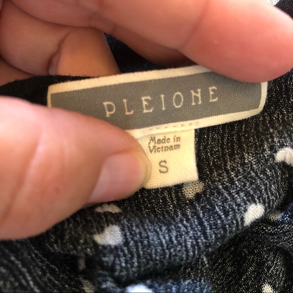 Pleione Black Heart Print Peplum Blouse Size Small - Picture 4 of 5